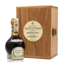 Load image into Gallery viewer, Giuseppe Giusti - Balsamic Vinegar of Modena Traditional 25 year old DOP certified Extra Vecchio, 100ml