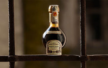 Load image into Gallery viewer, Giuseppe Giusti - Balsamic Vinegar of Modena Traditional 25 year old DOP certified Extra Vecchio, 100ml