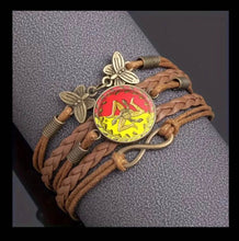 Load image into Gallery viewer, Sicily Trinacria
Pentagram Jewelry
Magic Bracelet
Bangle, Mythology Mystery pedant
Brown leather
