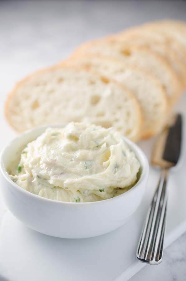 Cinquina Garlic Cream Spread