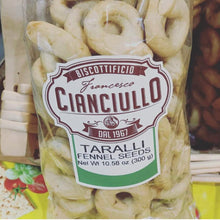 Load image into Gallery viewer, Cianciullo - Fennel Seeds Tarallini (300 Gr / 10.58Oz)
