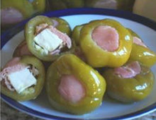 Load image into Gallery viewer, Napoli Hot Stuffed Cherry Peppers / Stuffed with Prosciutto &amp; Aged Provalone 14oz / 397g (2-pack)
